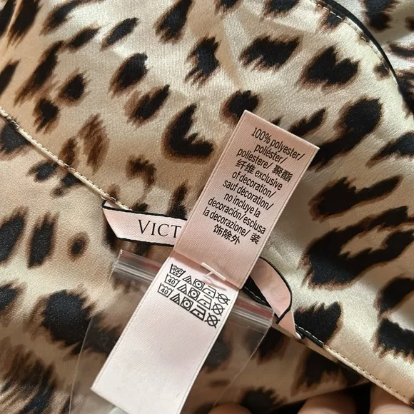 Victoria Secret Nightgown, size Medium - Picture 5 of 5